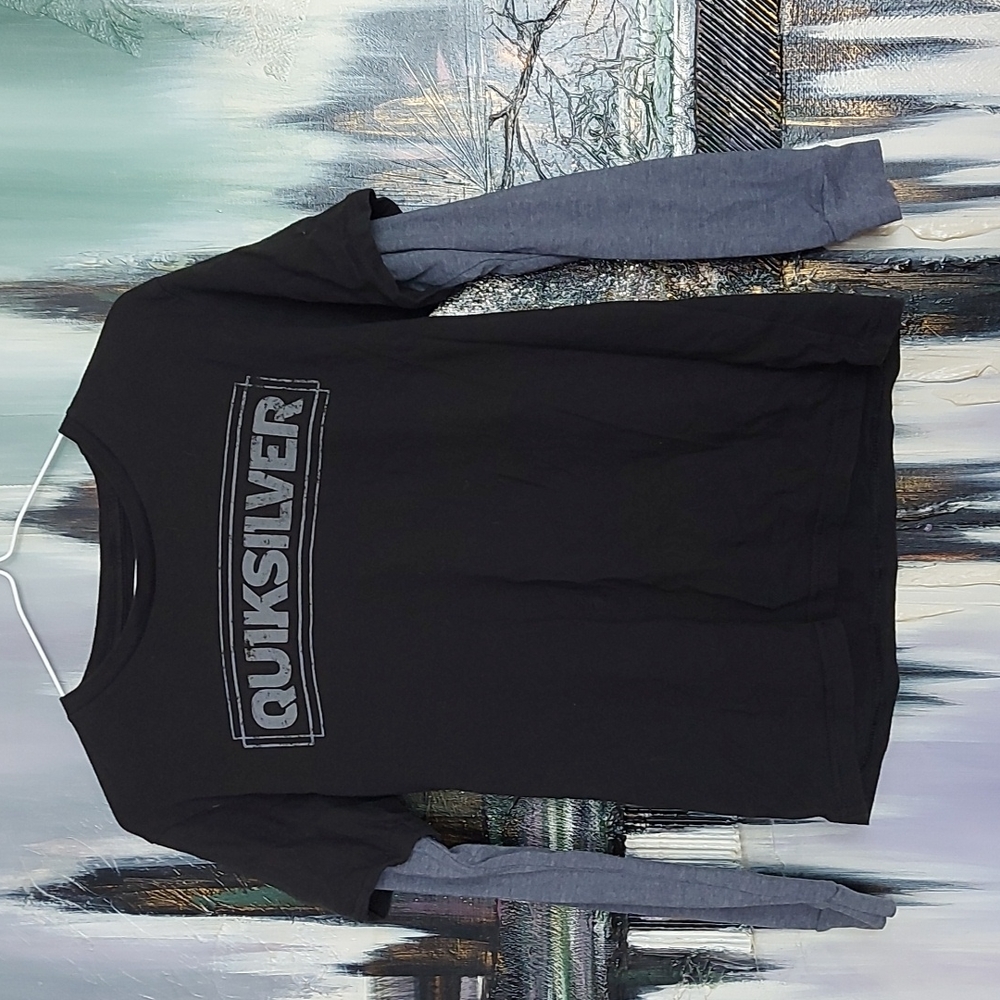 Long sleeves sweater